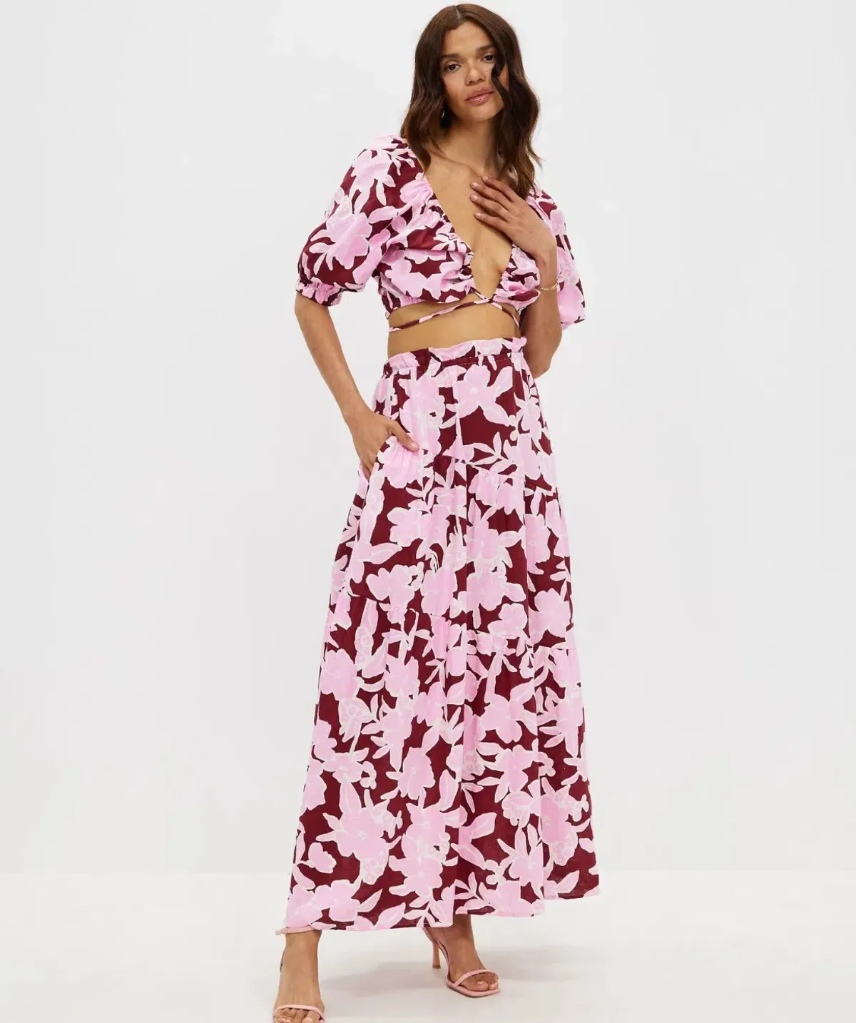 Aere Gathering Detail Linen Top Size 8 & Tiered Linen Maxi Skirt Size 10 Set in Malina Print - Image 2