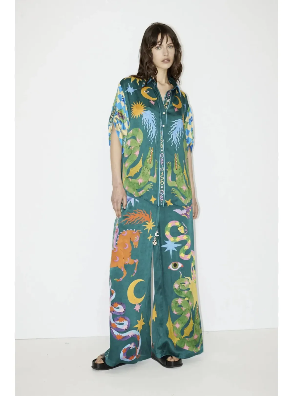 Alemais Guardian Set in Green Size AU 8 - Image 2