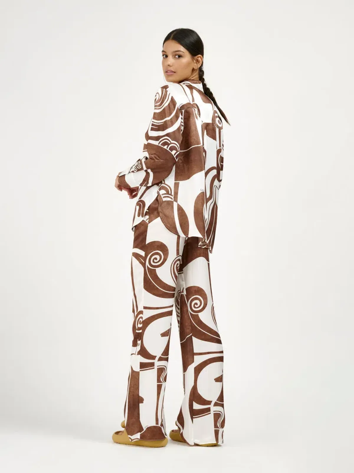 Roame Ryder Shirt Size 8 and Bari Pants Size 10 Set Roaming Horses Chestnut - Image 2