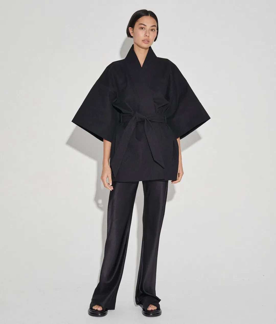 Maison Essentiele Kimono Black Size S/M | AU 8/10 for rent on The Volte - main image