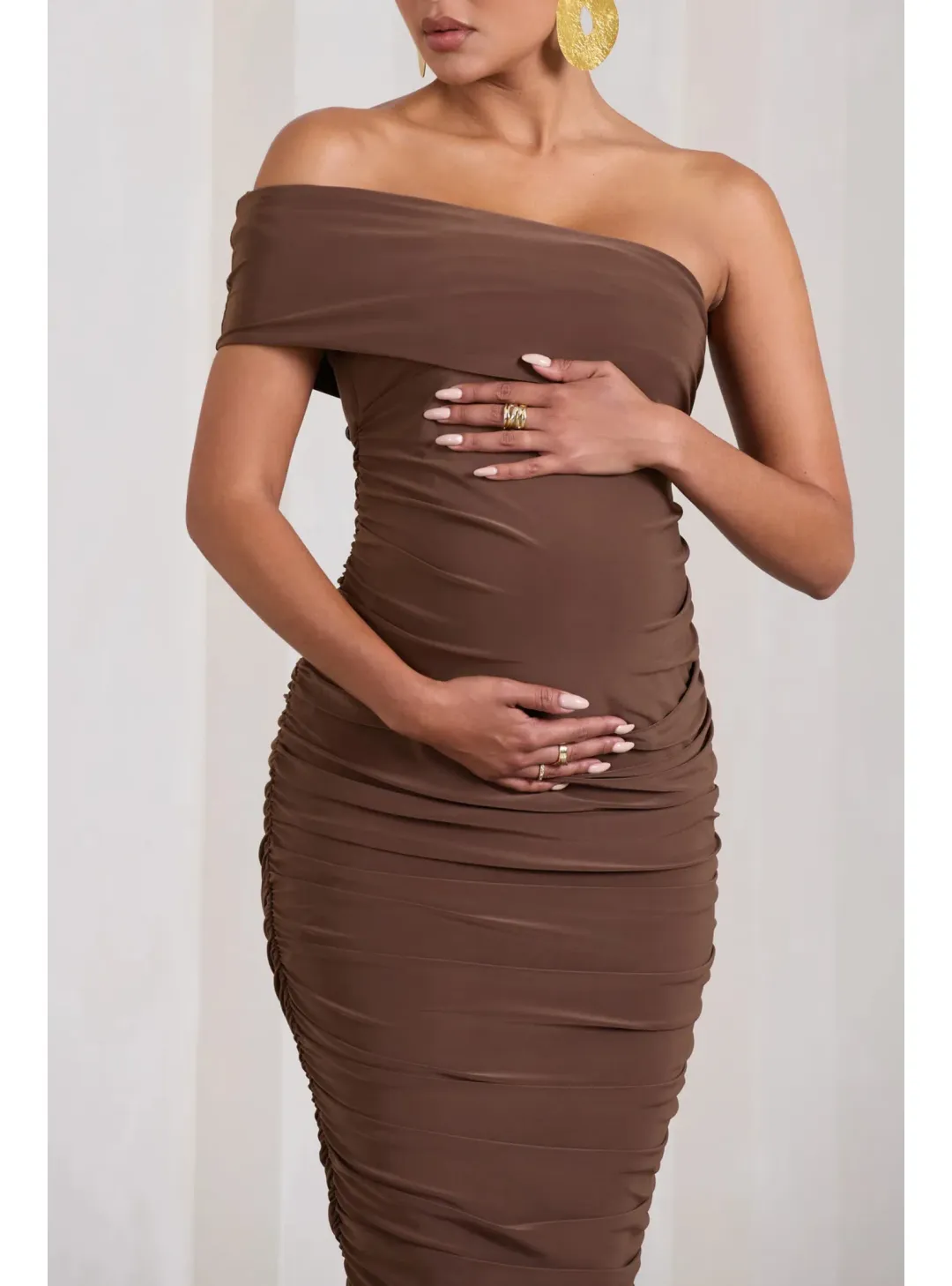 Club L London Remember Me
Maternity One Shoulder Midi Dress Chocolate Size AU 12 for rent on The Volte - main image