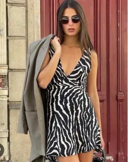 Realisation Par The Isabelli Mini Dress in Animal Size 8 for rent on The Volte - image 2