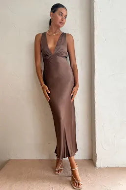 Shona Joy Milo Plunge Dress Cacao Size 6 for rent on The Volte - image 2