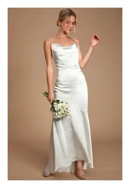 Elliatt Aisle Maxi Dress White Size 8 for rent on The Volte - image 2