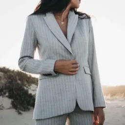 Farage Dylan Woolblend Suit in Gray Pinstripe Size 6 for rent on The Volte - image 2