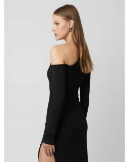 Effie Kats Cayley Gown in Black Size M / AU 10 for rent on The Volte - image 4