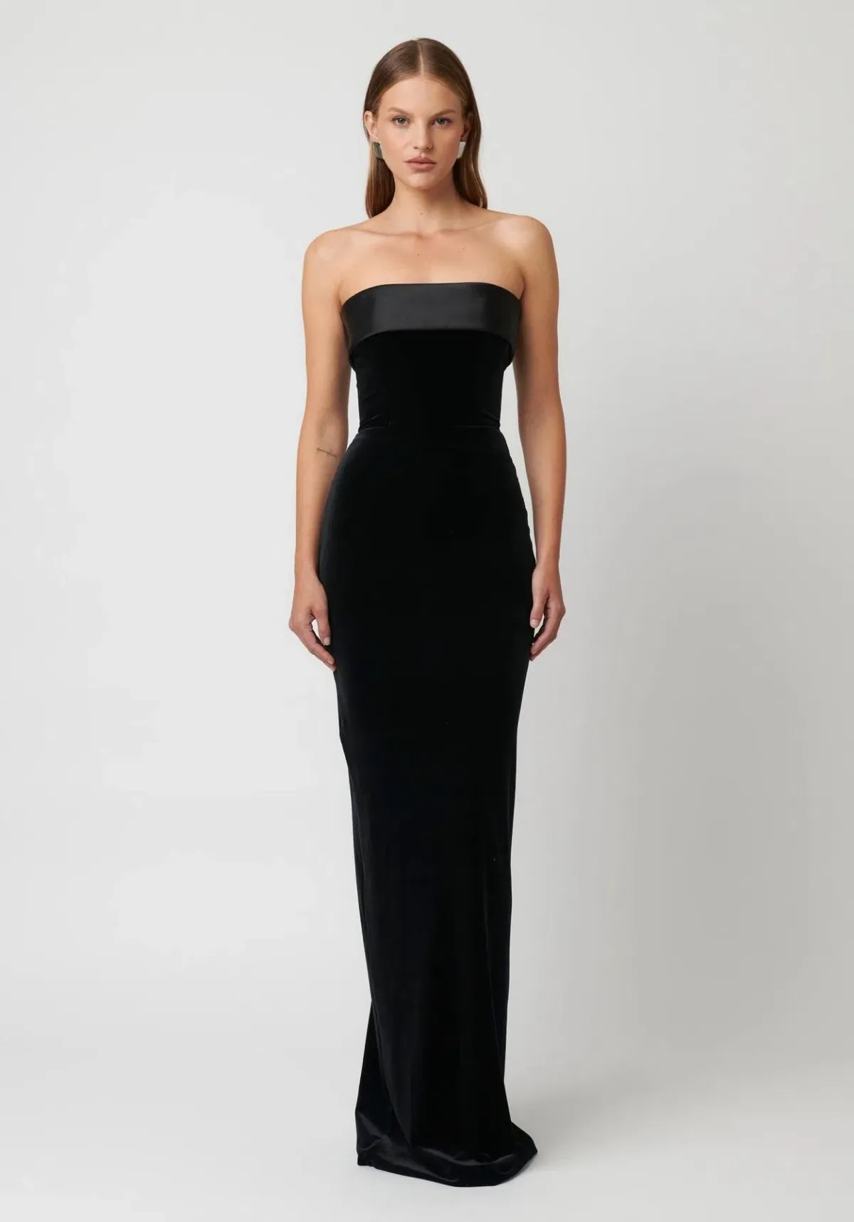 Effie Kats Monroe Gown in Black Velvet Size S / AU 8 - Image 1