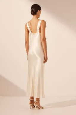 Shona Joy Plunged Midi Dress Cream Size 8 for rent on The Volte - image 4