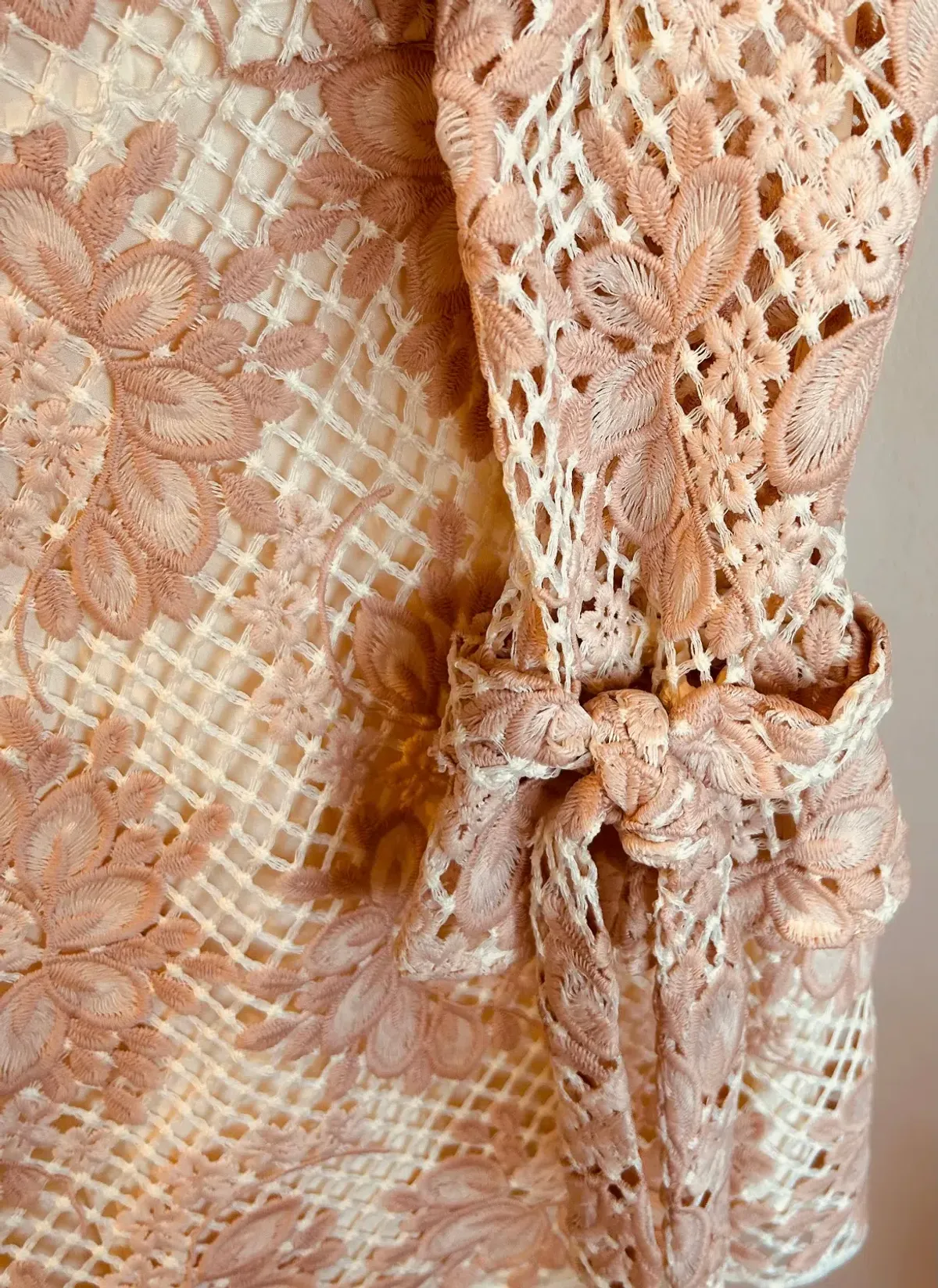 La Maison Talulah Lace Mini Light Pink Size 6 - Image 3