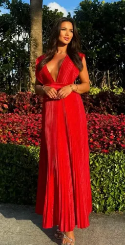 L'idee Gala Gown Red Size 6 for rent on The Volte - image 5