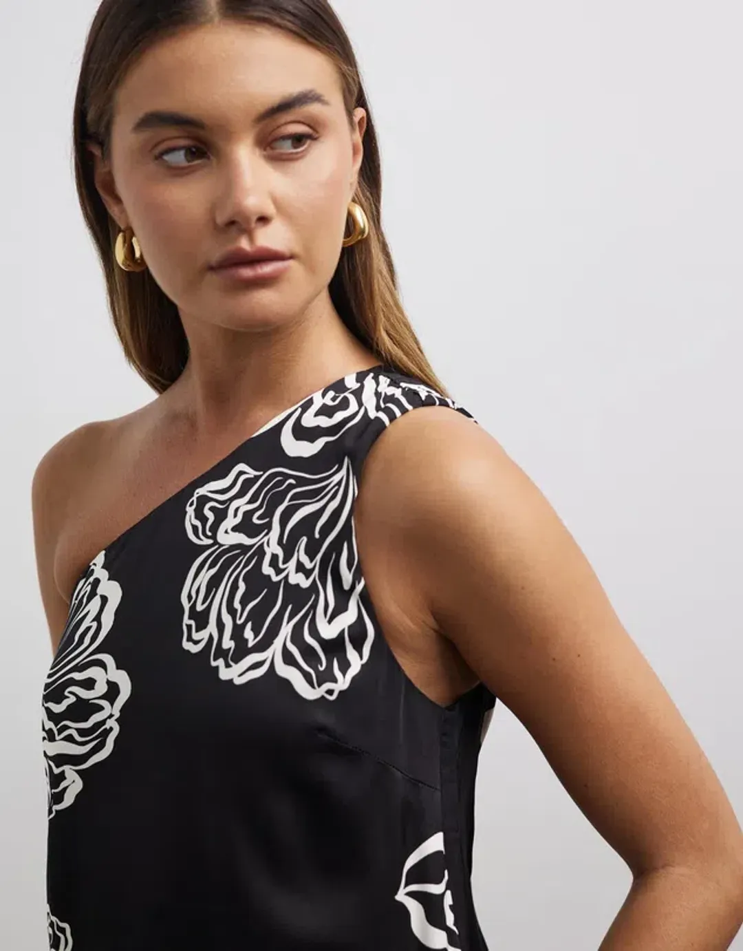 Minima Escenciales Besiana One Shoulder Dress Black/Floral Size 18 for rent on The Volte - main image