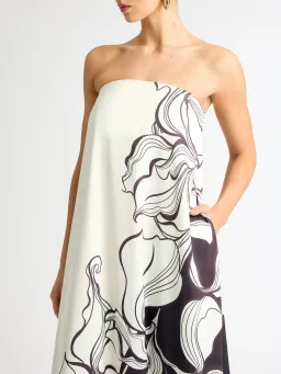 Sheike Tommie Maxi Dress Print Size 6 for rent on The Volte - image 2