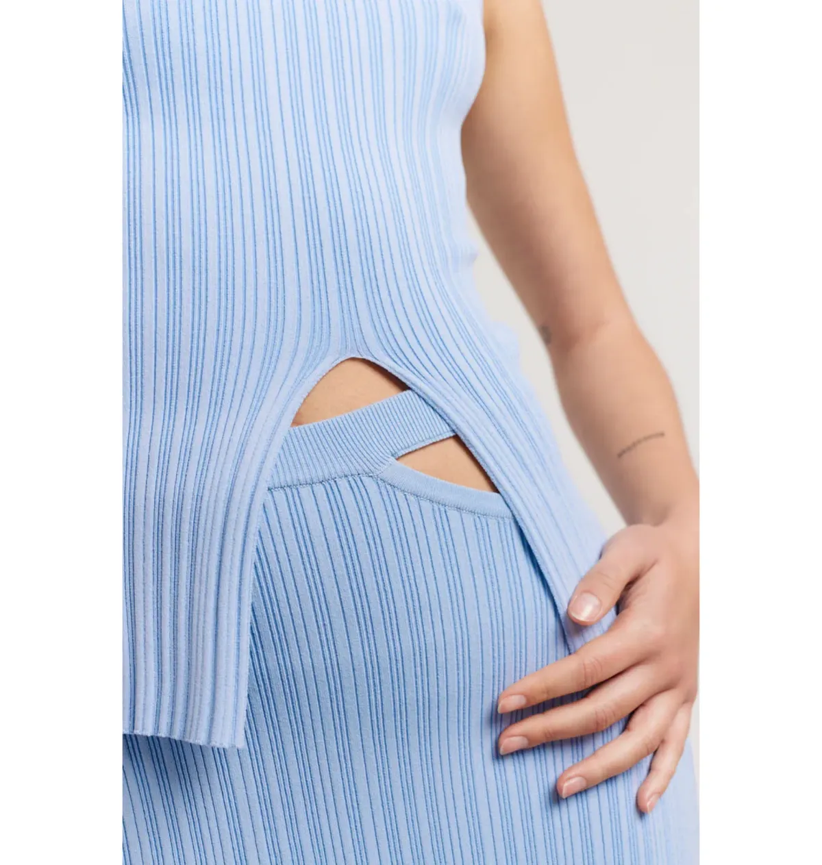 Henne Romee Rib Knit Top Size 6 and Knit Skirt Size 8 Cloud Blue - Image 3