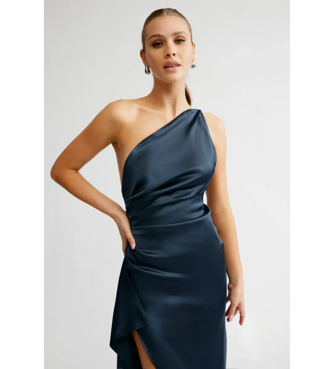 Lexi Samira Dress Orion Blue Size 6 for rent on The Volte - main image
