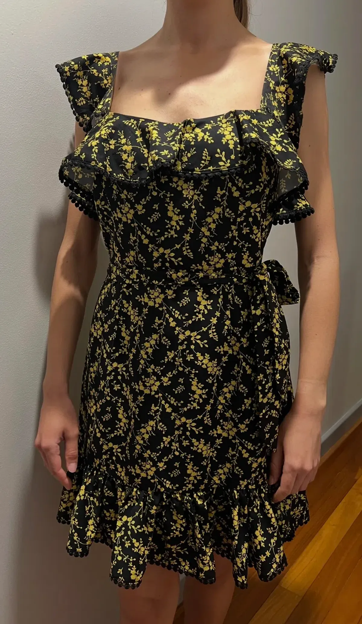 Pilgrim Daphne Knee Length Dress Black Yellow Floral Size 8 - Image 3
