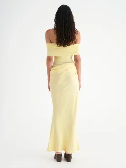 Benni Nico Off Shoulder Maxi Dress Yellow Size 8 / AU 8 for rent on The Volte - image 5