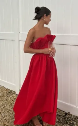 Elliatt Laurel Dress Red Size 10 for rent on The Volte - image 2