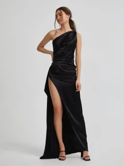Lexi Samira Gown in Black Size 8 for rent on The Volte - image 1