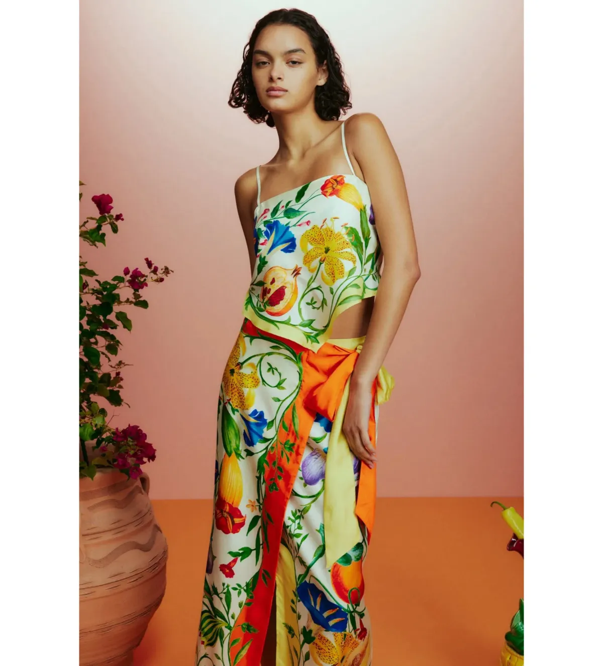 Alemais Flores High Waisted Short and Scarf Top Set Print Size AU 8 - Image 2