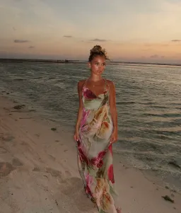 Jaded London Dahlia Maxi Dress Floral Size AU 6 for rent on The Volte - image 6