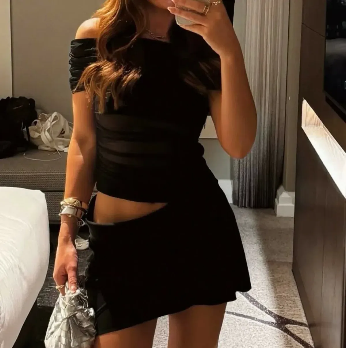 Benni Nico Off Shoulder Mini Dress in Black Size 8 - Image 4