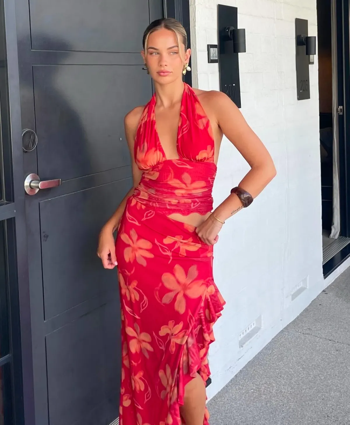 Benni Penelope Halter Maxi Dress in Hibiscus Floral Size 8 - Image 3