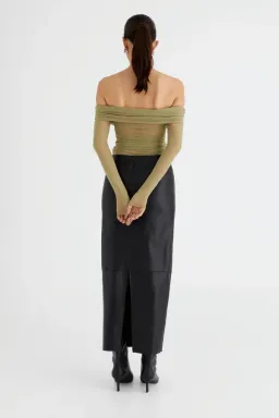 Benni Yasmin Off Shoulder Top in Pistachio Green Size S / AU 8 for rent on The Volte - image 3
