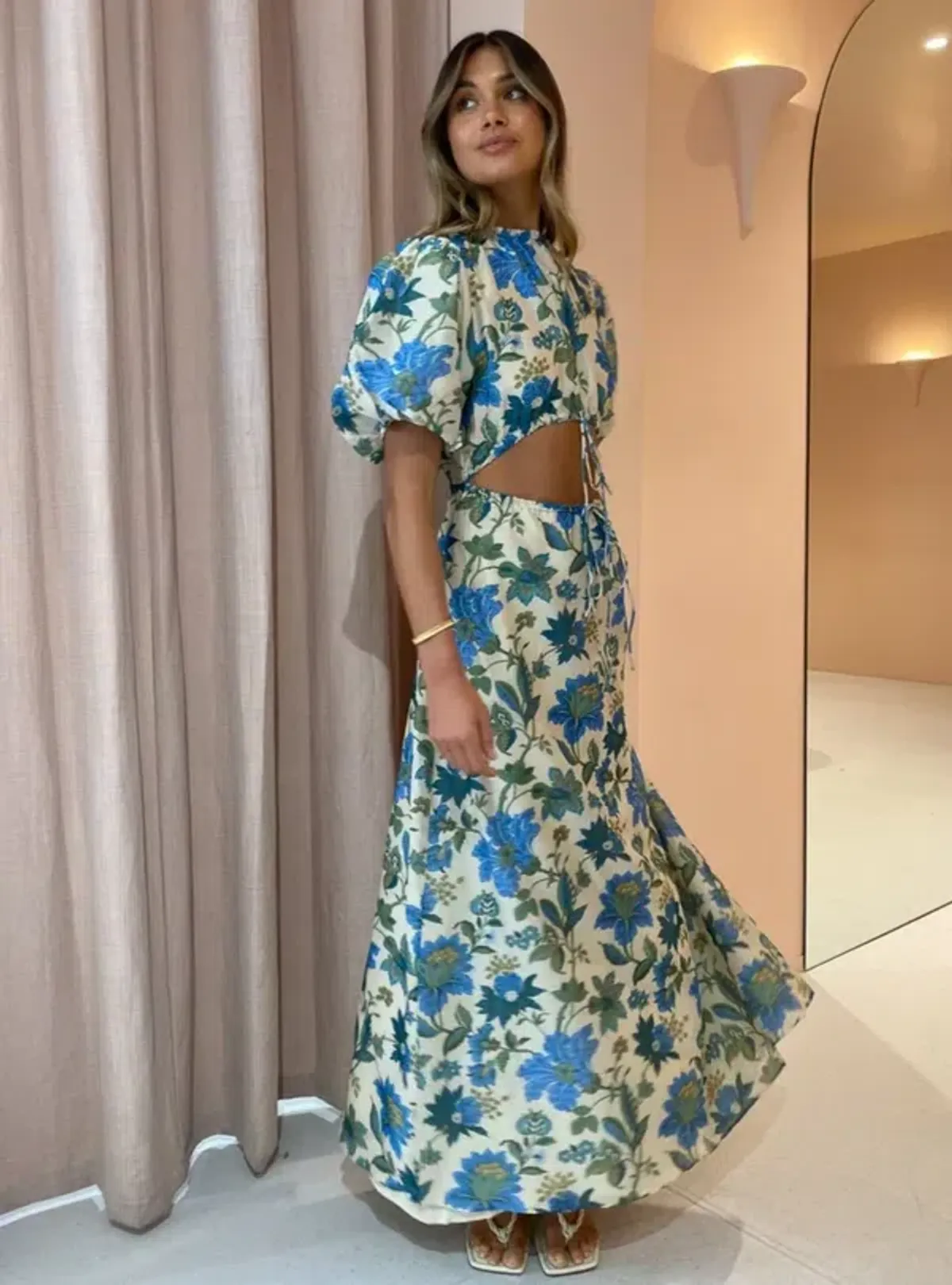 Sir the Label Celia Puff Sleeve Midi Dress in Blue Floral Alexandre Print Size 0 (AU 6) - Image 4