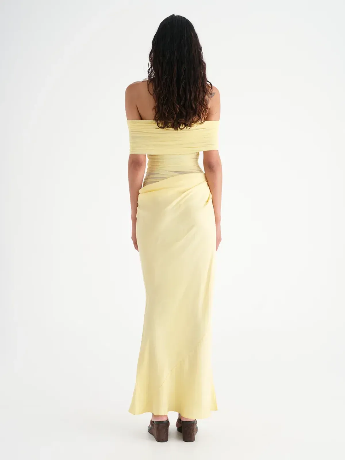 Benni Nico Off Shoulder Maxi in Butter Yellow Size 8 - Image 3
