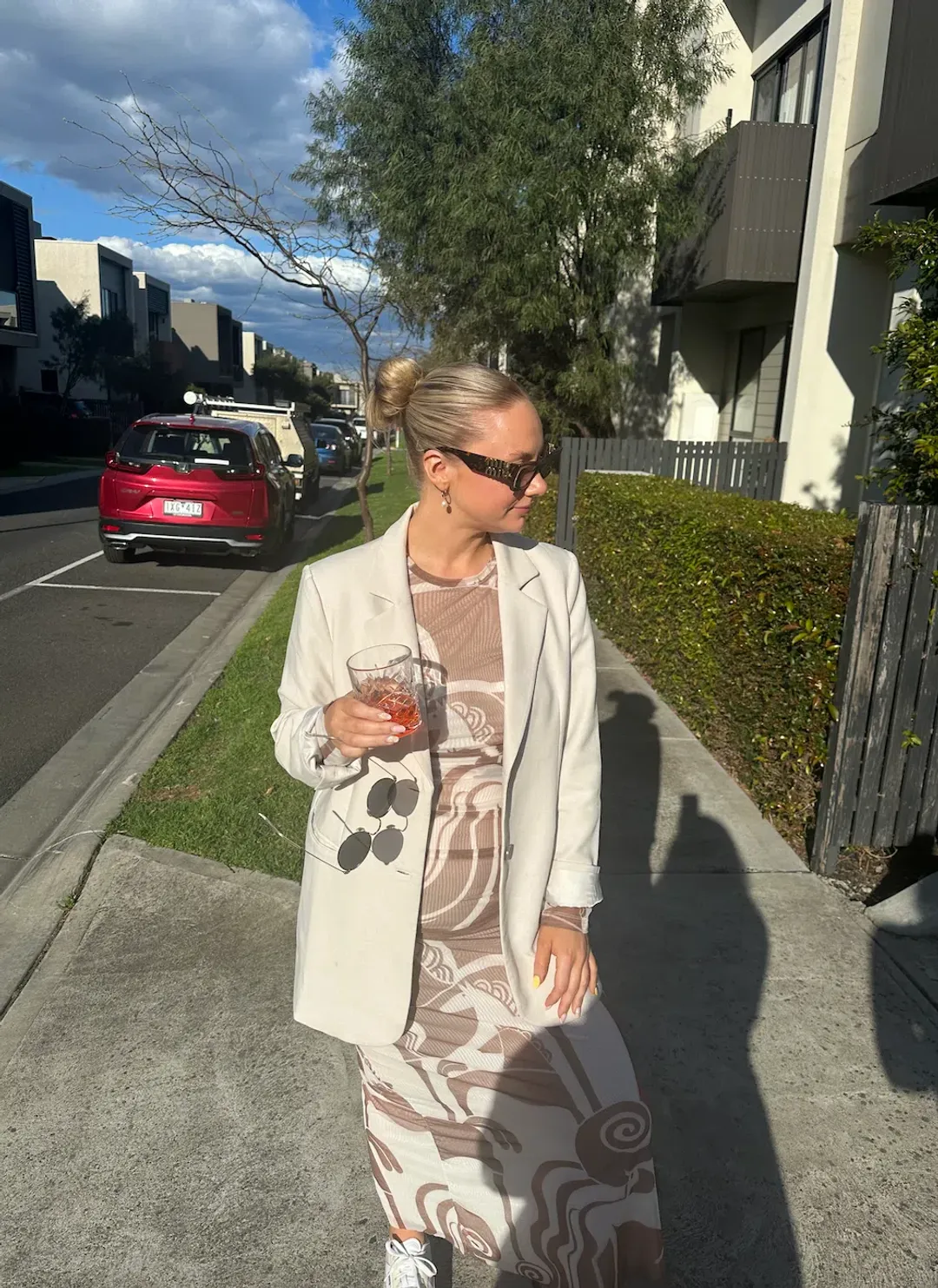 Roame Bazaar Maxi Dress in Roaming Horses Chestnut Size 2 / AU 10 for rent on The Volte - main image