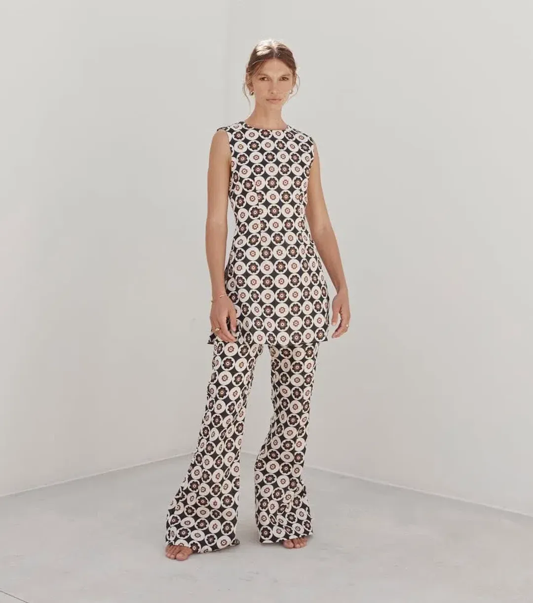 Dissh Dixon Tunic & Pant Set Floral Size 8 for rent on The Volte - main image