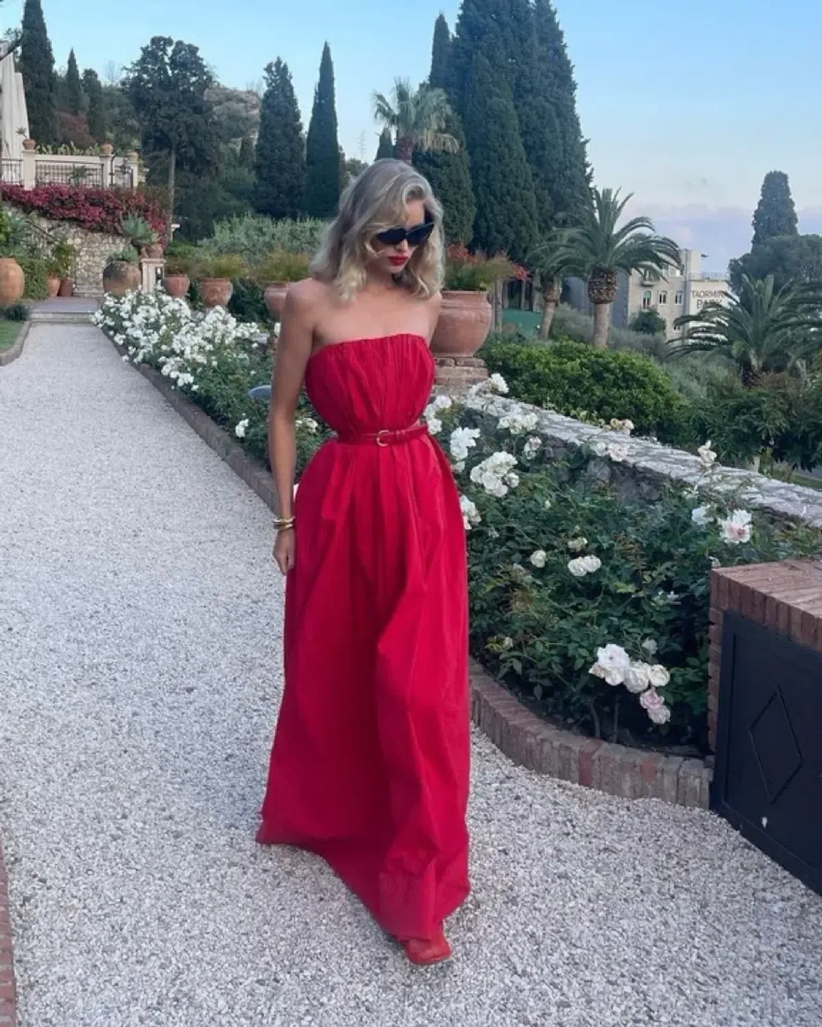 Helsa Studio Crinkle Pleated Gown Very Red Size 8 - Image 4