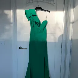 Sheike High Society Gown Green Size 14 for rent on The Volte - image 3