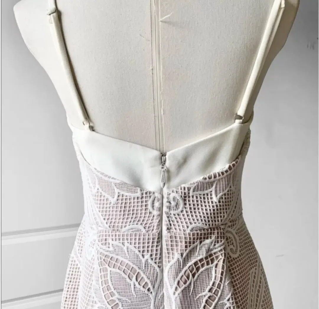 Sheike Lunar Lace Maxi Ivory Size 16 for rent on The Volte - main image