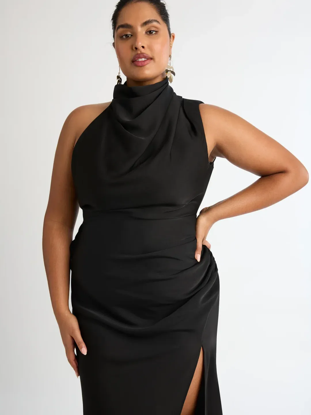 Sheike Venus Maxi Dress Black Size 16 for rent on The Volte - main image