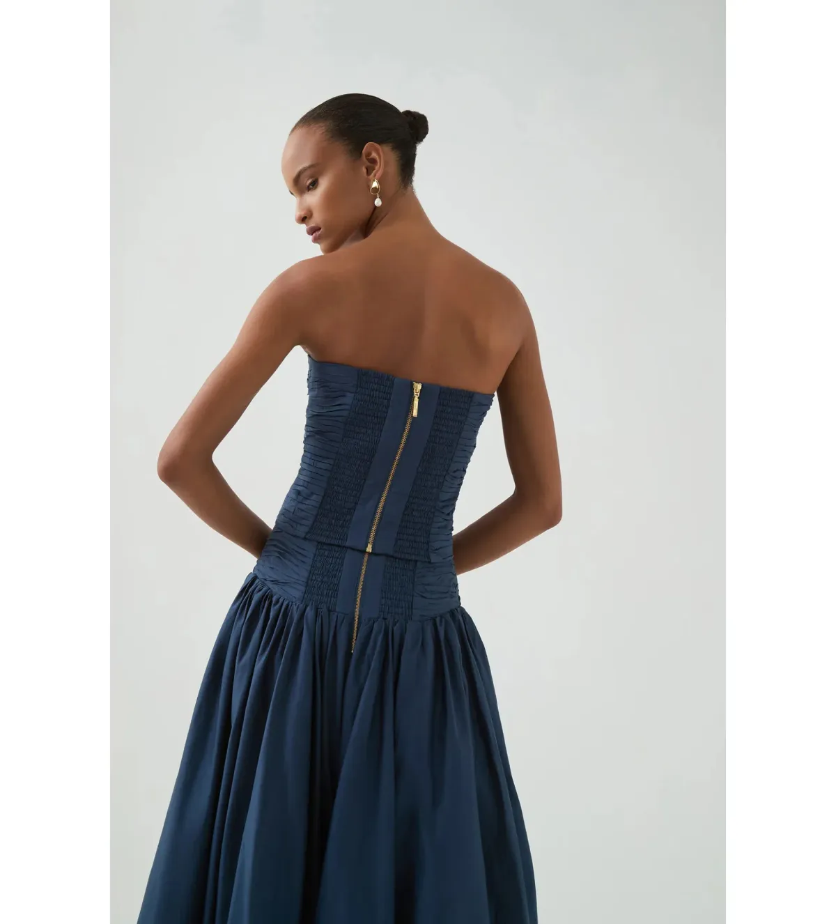 Aje Violette Set in Slate Size AU 6 - Image 5