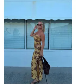 Benni Bindi Maxi Dress in Butter Floral Size AU 10 for rent on The Volte - image 3