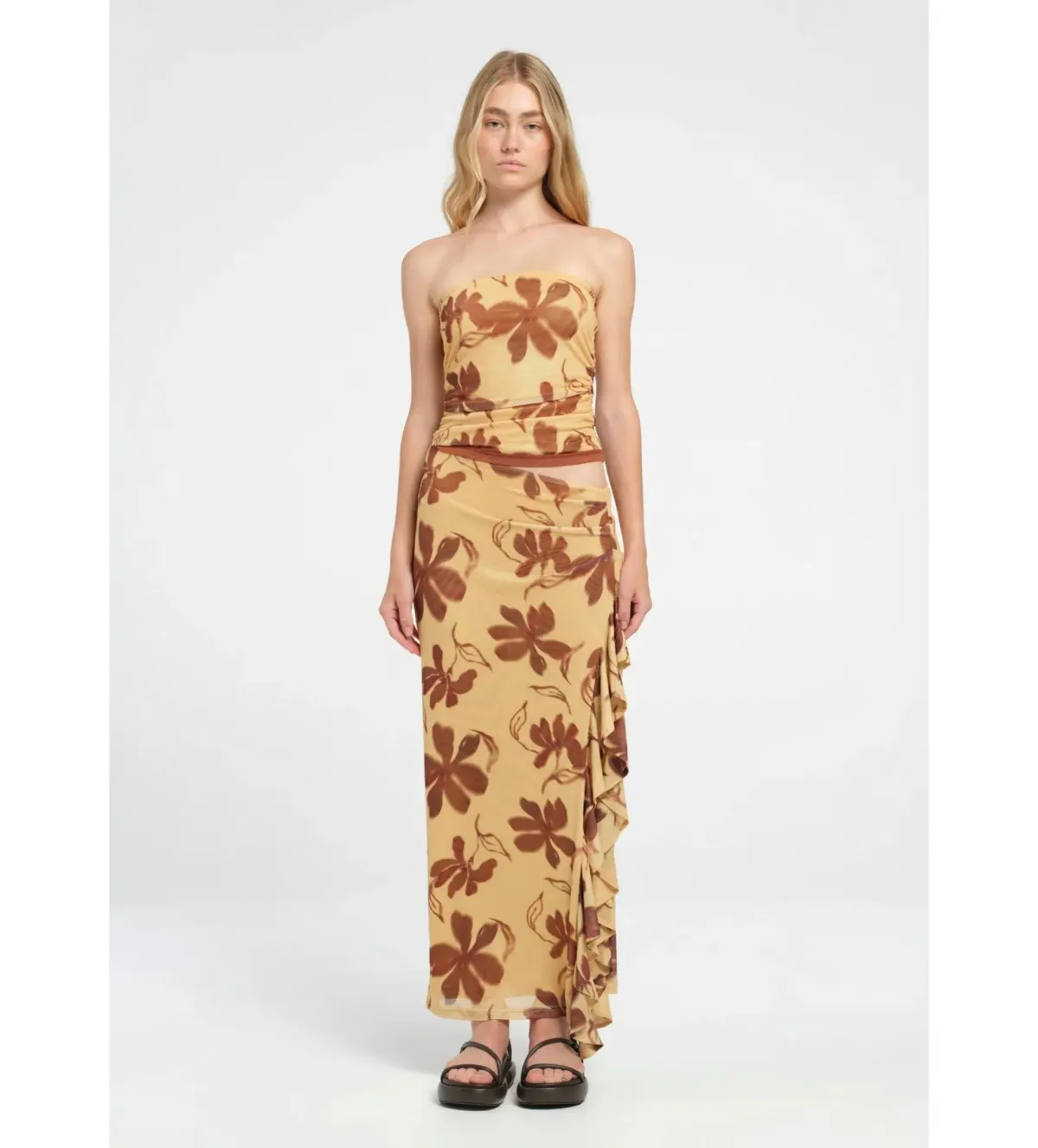 Benni Bindi Maxi Dress in Butter Floral Size AU 10 for rent on The Volte - main image