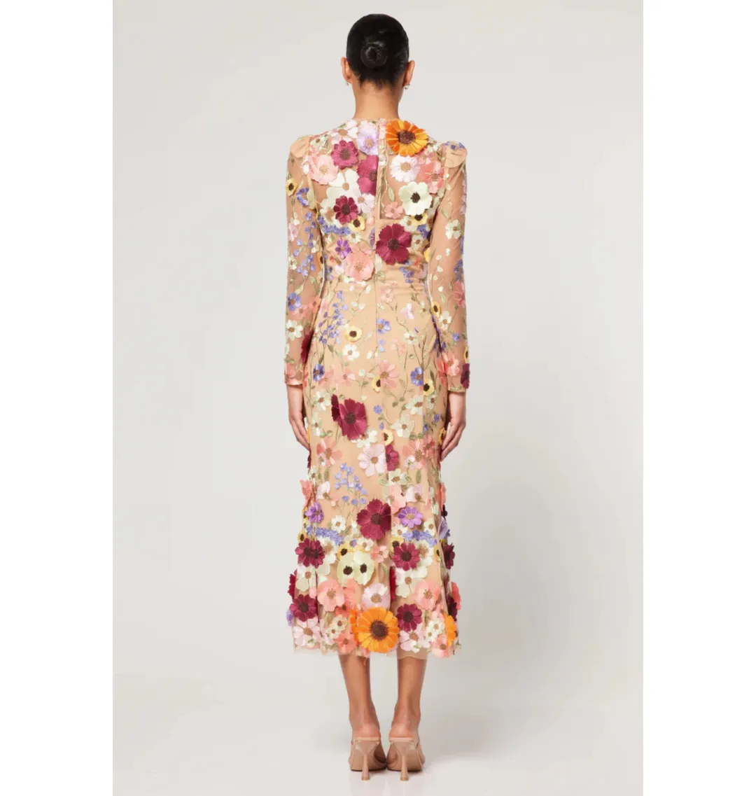 FREE SHIPPING! Elliatt Shannon Shannon 3D Midi Dress Floral Appliqué Size 8 for rent on The Volte - main image