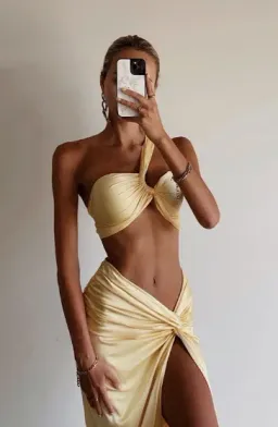 Sonya Moda Petra Set Marigold Size AU 8 for rent on The Volte - image 5