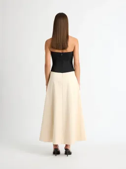 Sheike Grace Gown Cream & Black Size 8 for rent on The Volte - image 4