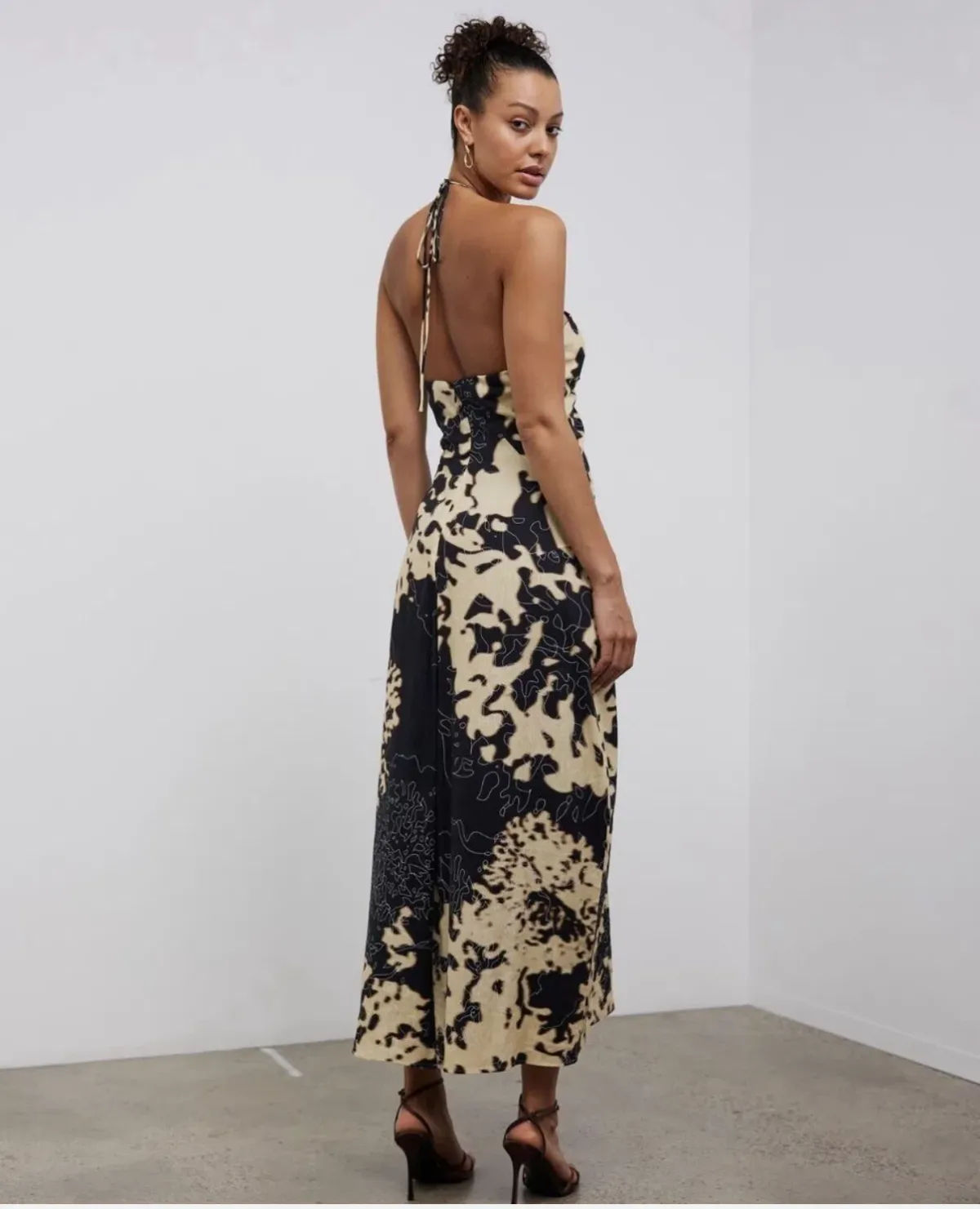 Camilla & Marc Kairi Midi Dress in Black Print Size 8 - Image 2