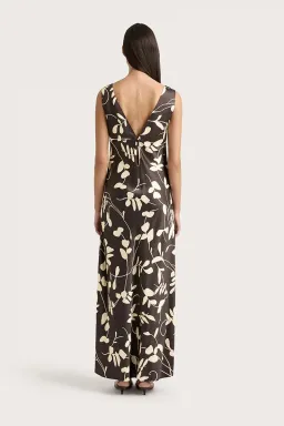 Faithfull The Brand Amiens Maxi Dress in Brown Print Size XS / AU 6 for rent on The Volte - image 3