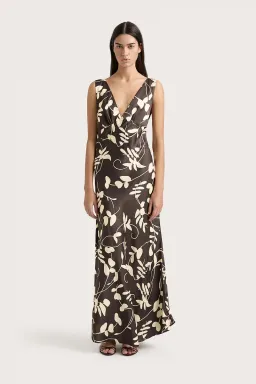 Faithfull The Brand Amiens Maxi Dress in Brown Print Size XS / AU 6 for rent on The Volte - image 1
