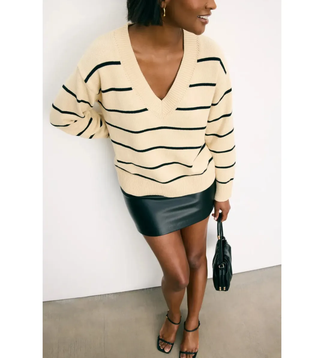 Reformation Sienna Oversized Cotton V Neck Sweater Birch with Black Stripe Size XS / AU 6 for rent on The Volte - main image