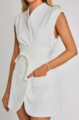 Odd Muse T Ultimate Muse Sleeveless Mini W/Belts White Size 10 for rent on The Volte - image 4