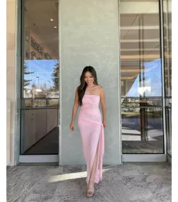 Natalie Rolt Miranda Gown Blossom Pink Size 1 / AU 8 for rent on The Volte - image 2