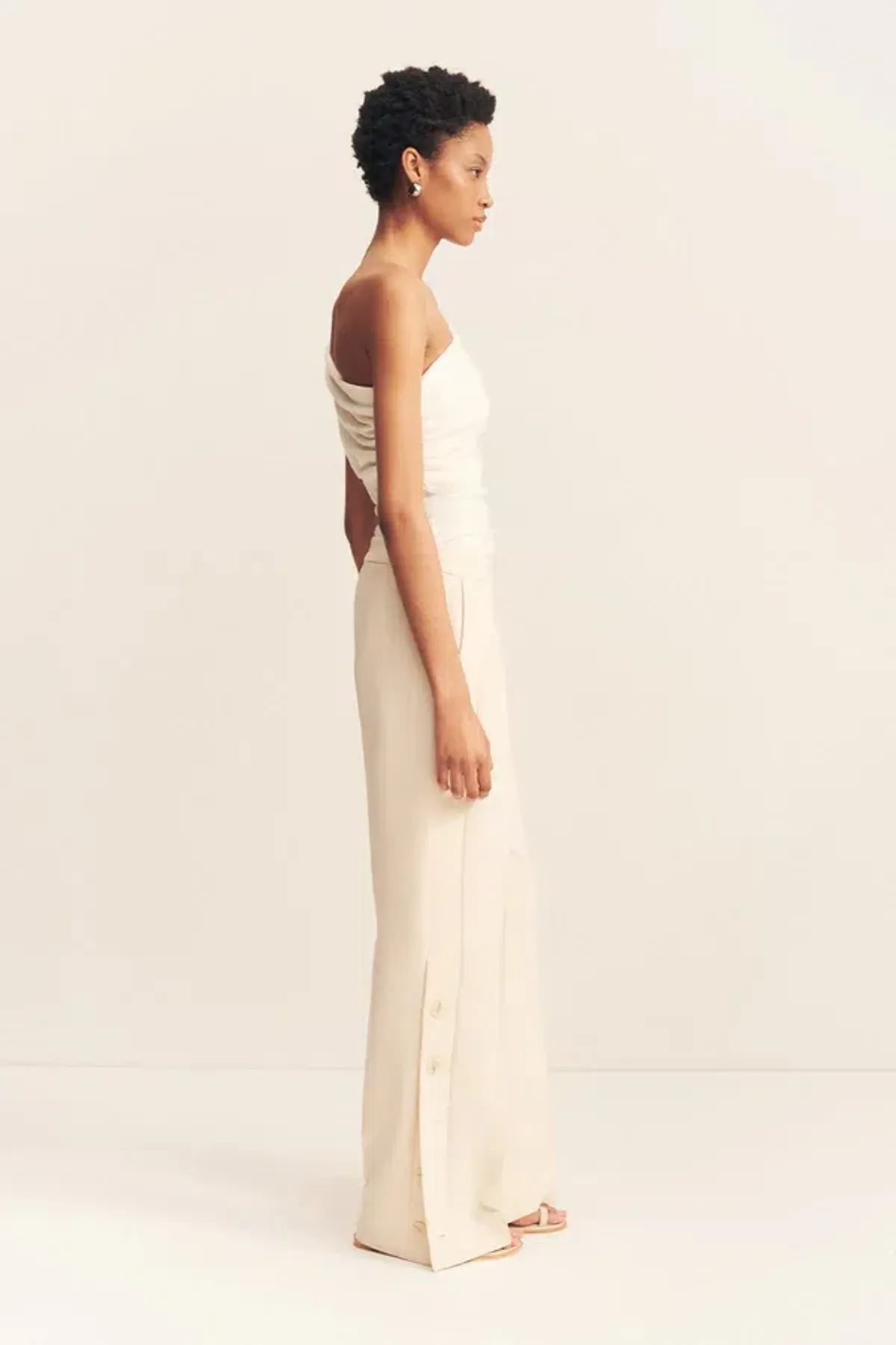 Shona Joy Irena Side Split Button Pant in Rice Size - Image 4