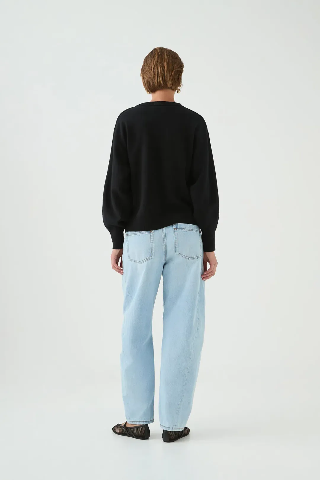 Arden Logo Knit Black Ivory Size AU for rent on The Volte - main image