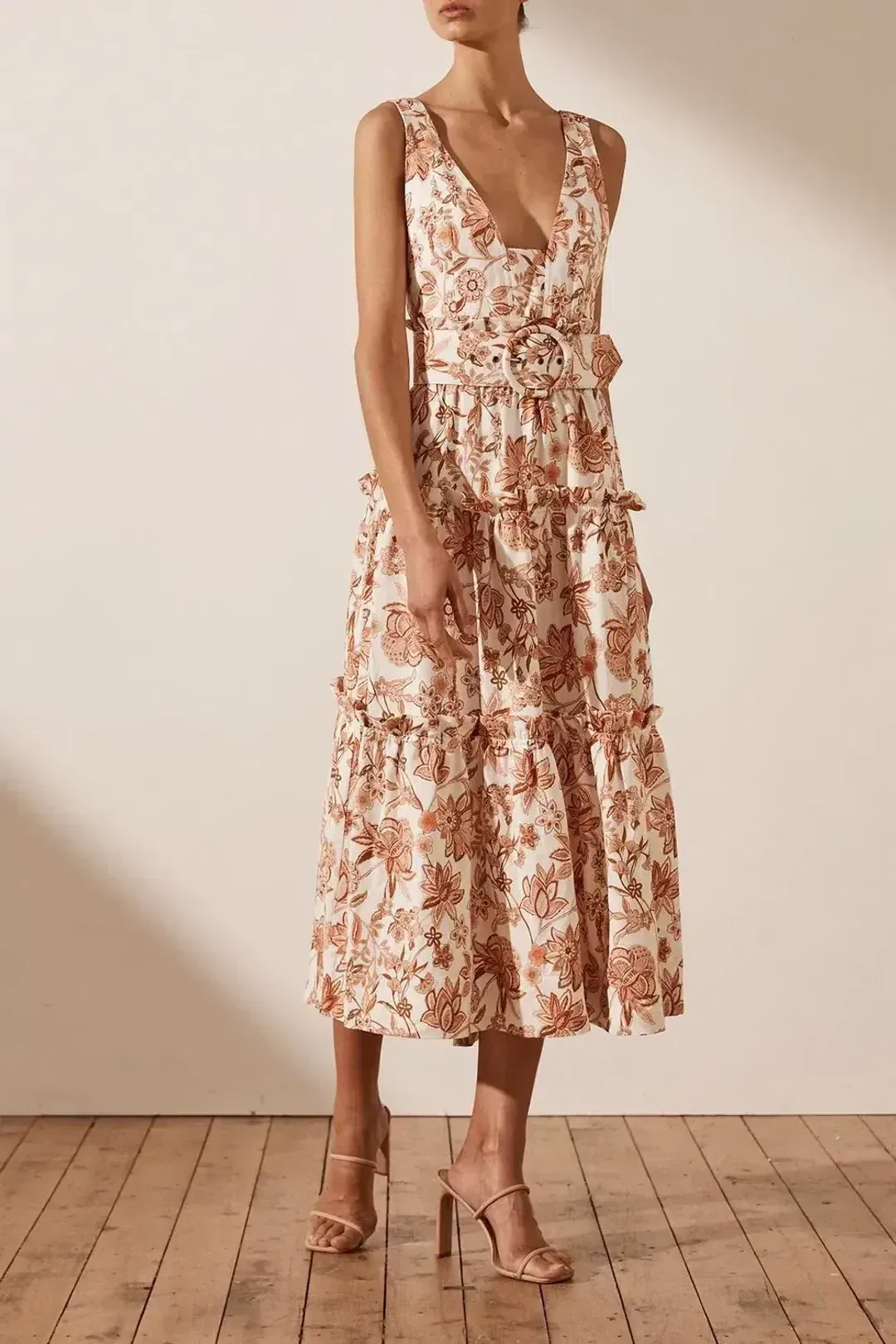 Shona Joy Carolina Linen Tiered Midi Dress Print Size 8 for rent on The Volte - main image